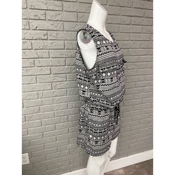 Merona Women Black White Aztec Geometric Print Romper Size XL - Picture 5 of 10